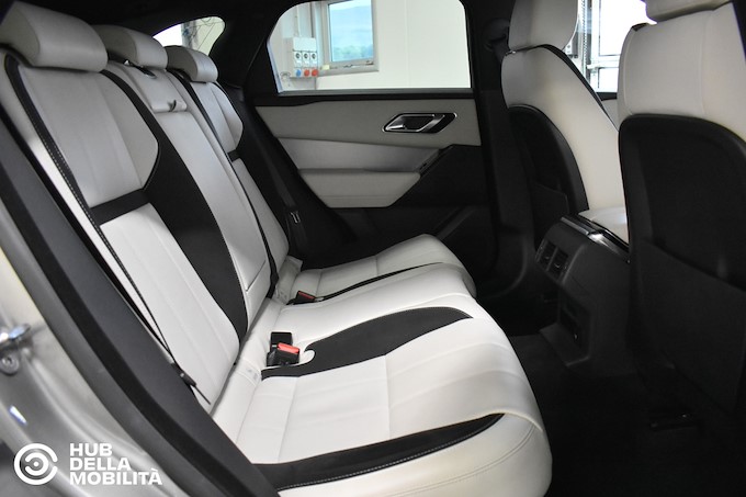 LAND ROVER Range Rover Velar 2.0D I4 240 CV R-Dynamic S